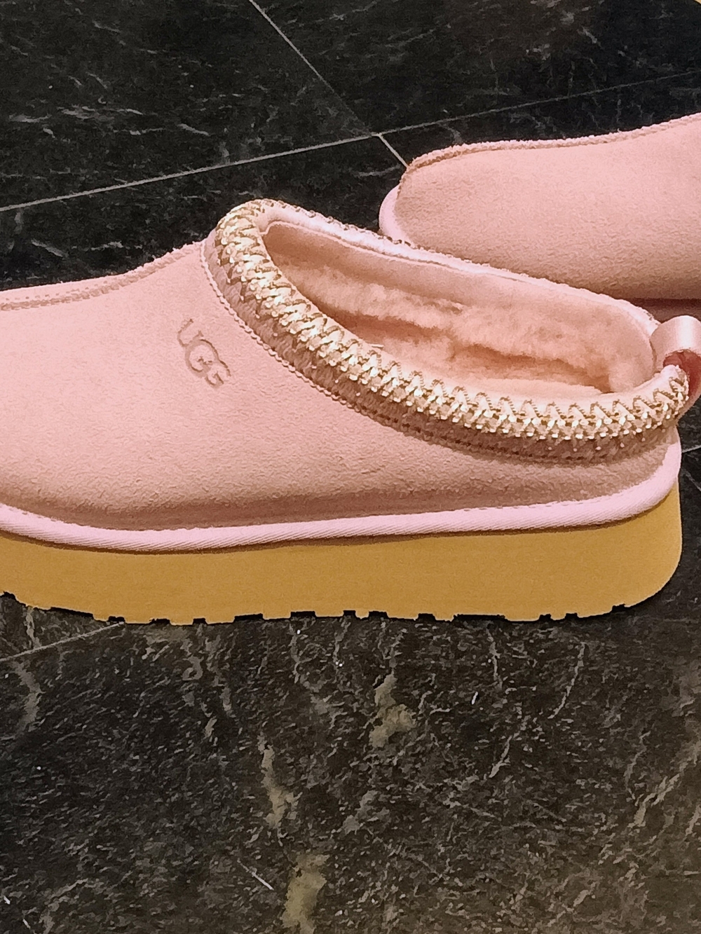 UGG Women's Pink Platform Slip-On Slippers with Trim Size 10 - Picture 2 of 5